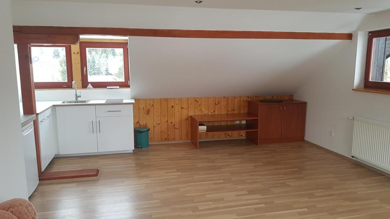 Hacienda čert 2*
